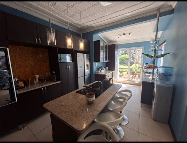 4 BEDROOM FREEHOLD FOR SALE IN PRIMROSE HILL